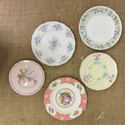 Beautiful collection of pretty antique plates perfect for handing on you're wall to create a statement piece of decor