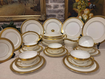 Minton Buckingham Dinner Service for 6, Vintage English Bone China, Gold Encrusted Dinner Set with Tureen, Gravy Boat, Cream and Gold