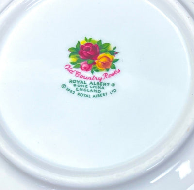 91 Piece Vintage Royal Albert Old Country Roses Dinner Service for 8, made in england ( Never Used)