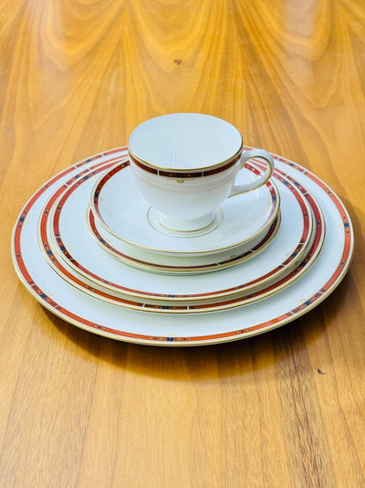 Wedgewood Colorado Bone China 8-Person Service – 81 Pieces – Tea Coffee and Dinner Set (unused)
