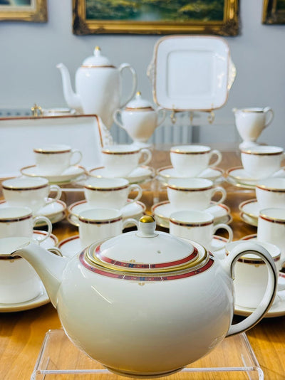 Wedgewood Colorado Bone China 8-Person Service – 81 Pieces – Tea Coffee and Dinner Set (unused)