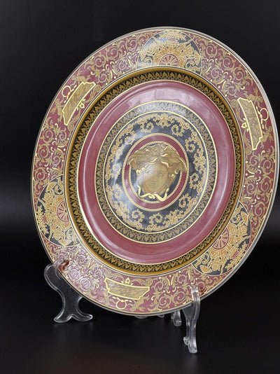 A highly impressive and decorative set, ideal for collectors of Versace homeware or statement interior displays.  Set of 12