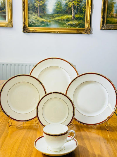 Wedgewood Colorado Bone China 8-Person Service – 81 Pieces – Tea Coffee and Dinner Set (unused)