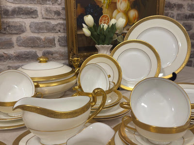 Minton Buckingham Dinner Service for 6, Vintage English Bone China, Gold Encrusted Dinner Set with Tureen, Gravy Boat, Cream and Gold