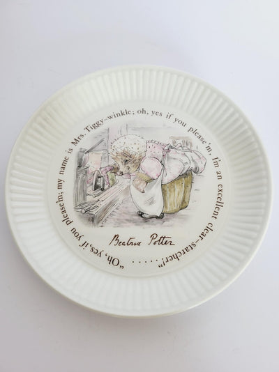 Vintage Beatrix Potter Mrs Tiggy Winkle Small Tea Plate - Wedgwood - Made In England - Diameter - 15 cm -