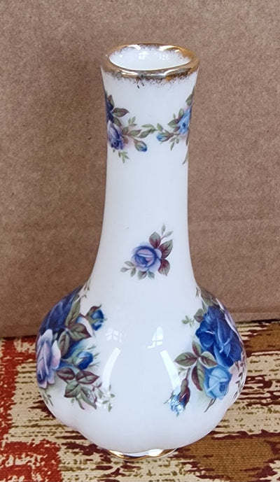 Royal Albert Bone China Bud Vase - Moonlight Rose